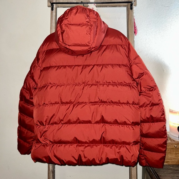 AUTHENTIC MICHAEL KORS RED PUFFER JACKET - LIKE NEW - Picture 8 of 10